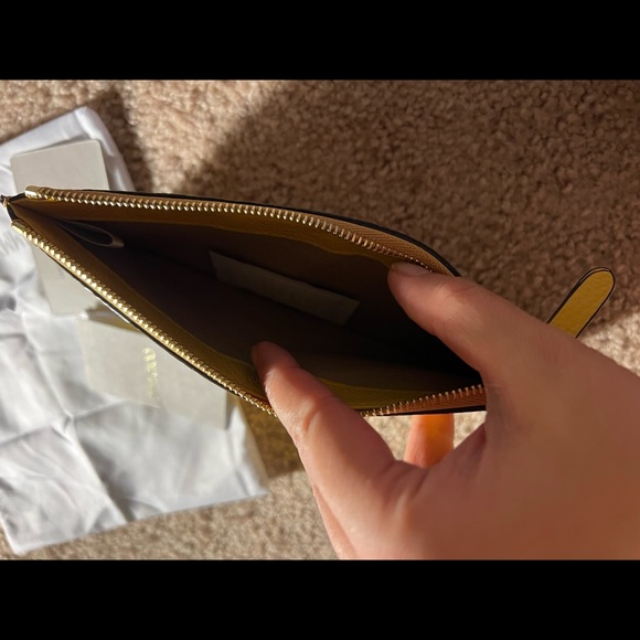 Jimmy CHOO zip wallet/pouch - Picture 4 of 7